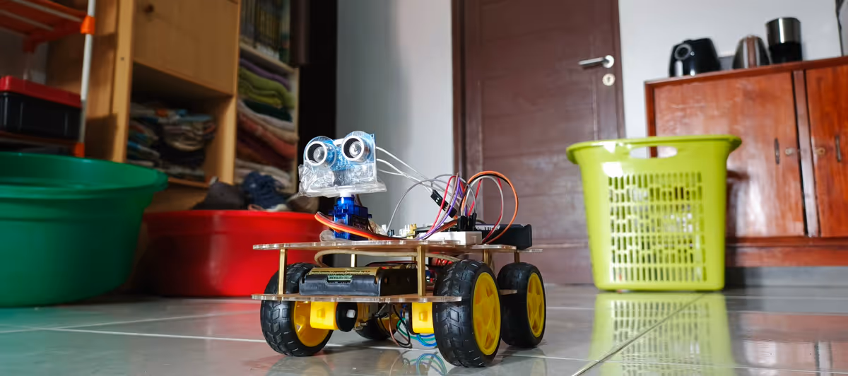 Main viewer displaying slide 1